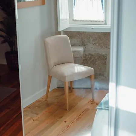 Daire River Eyes Porto